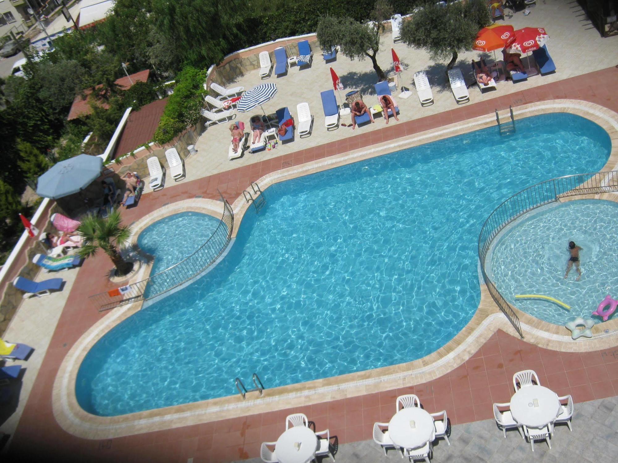 Oya Apartments Kusadasi Bagian luar foto